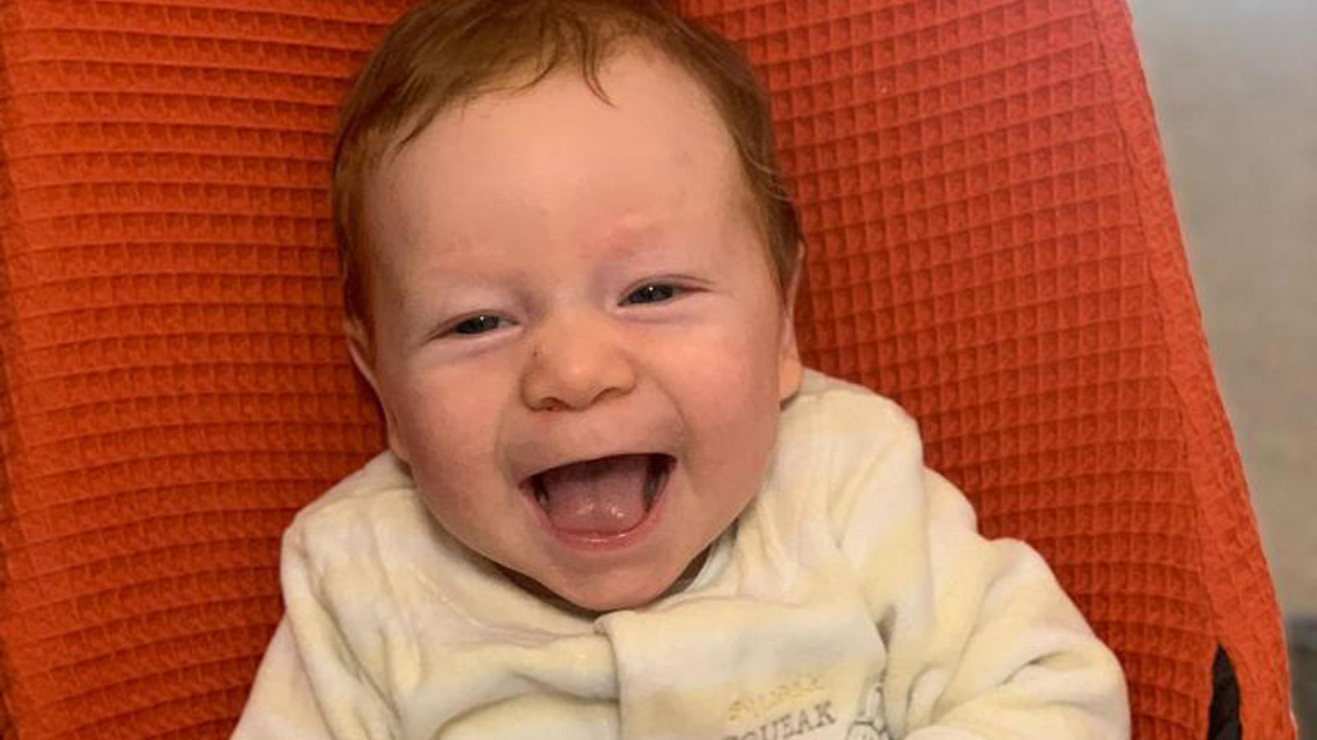 Koen over pas papa geworden: lachende baby