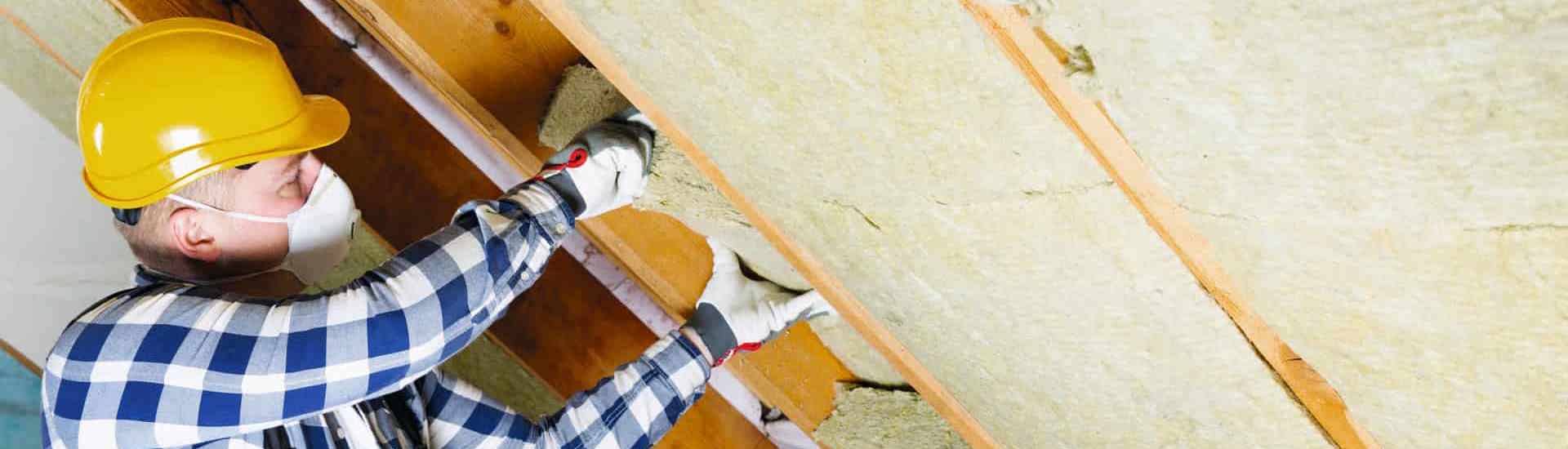 Werkman isoleert woning: energielabel A is het streefdoel