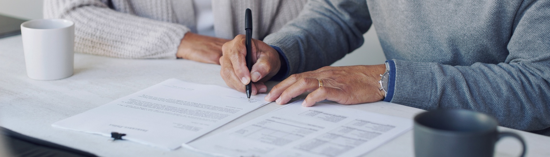 Koppel tekent documenten: hoe zit het met verdachte periode schenkingen