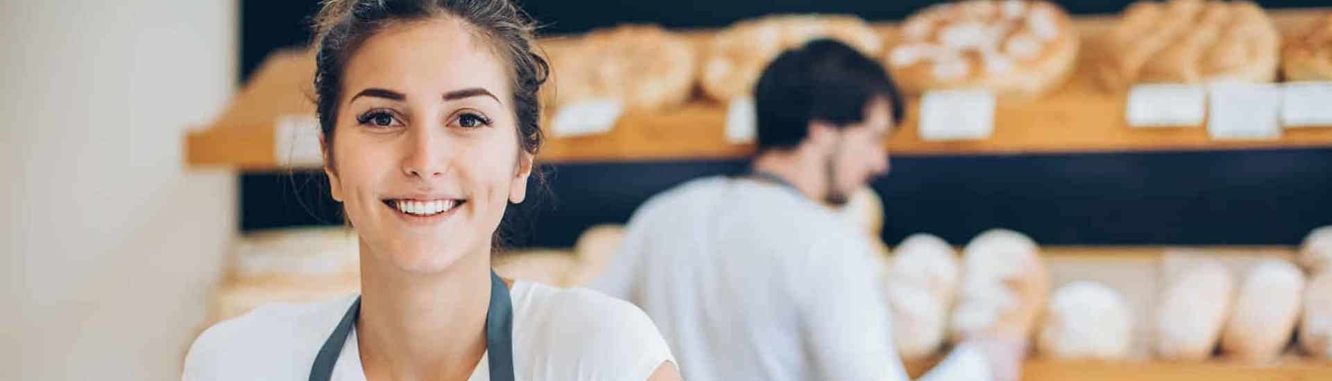 Tiener doet studentenjob in bakkerij: gevolgen voor kinderbijslag en belastingen