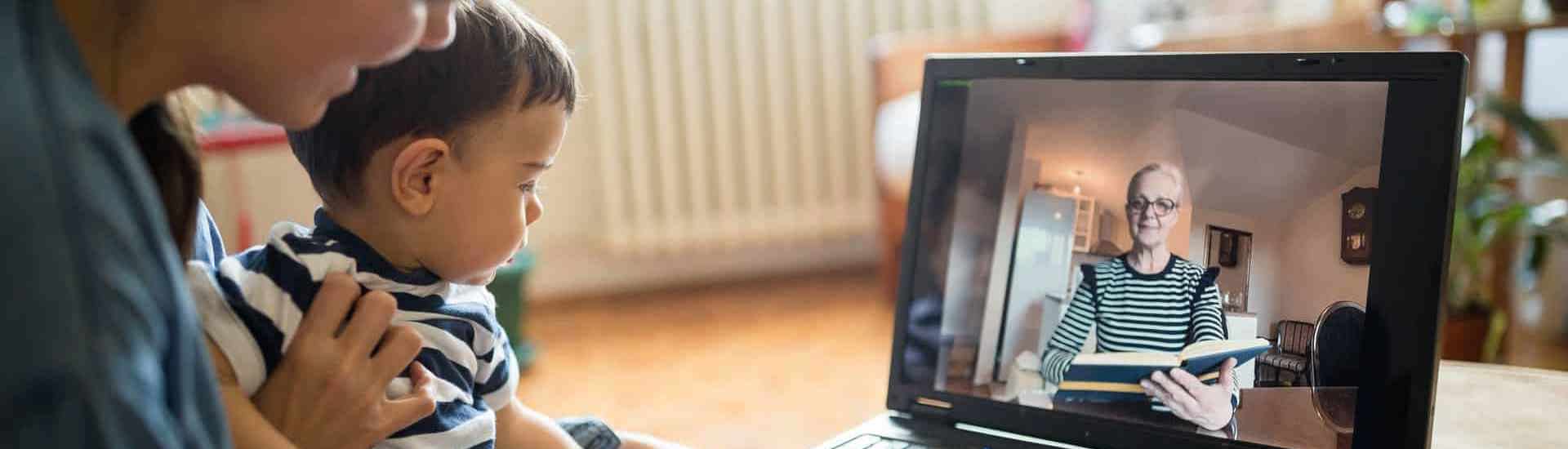 boeken over grootouders voorlezen oma computer.jpg
