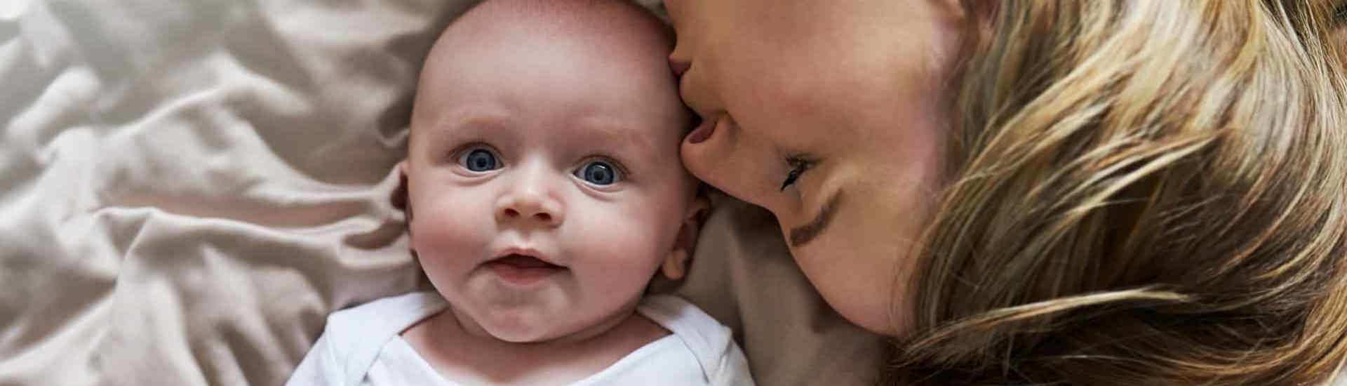Mama kust baby: de moederschapsrust moet verlengd worden