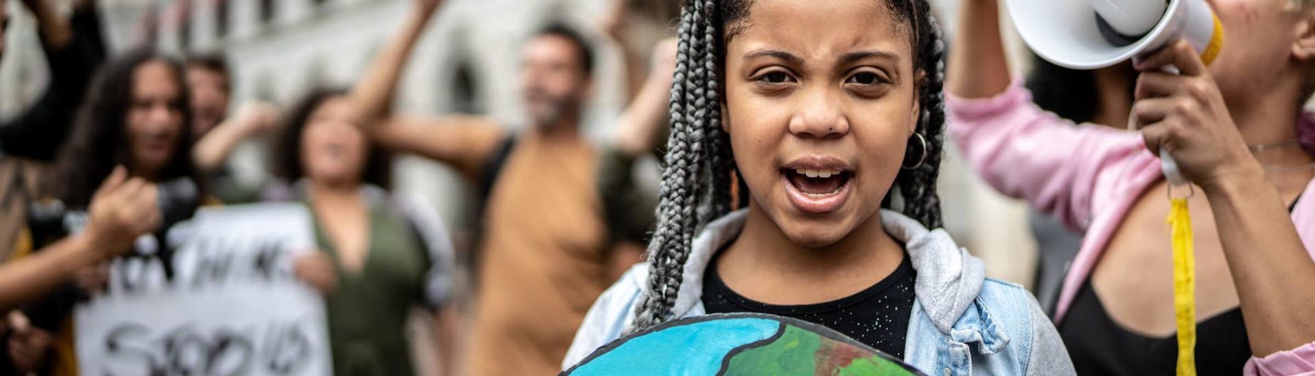 Kinderen betoging: Klimaat en luchtvervuiling kindnorm